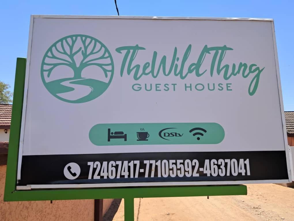 The Wild Thing Guesthouse Serowe Exterior photo